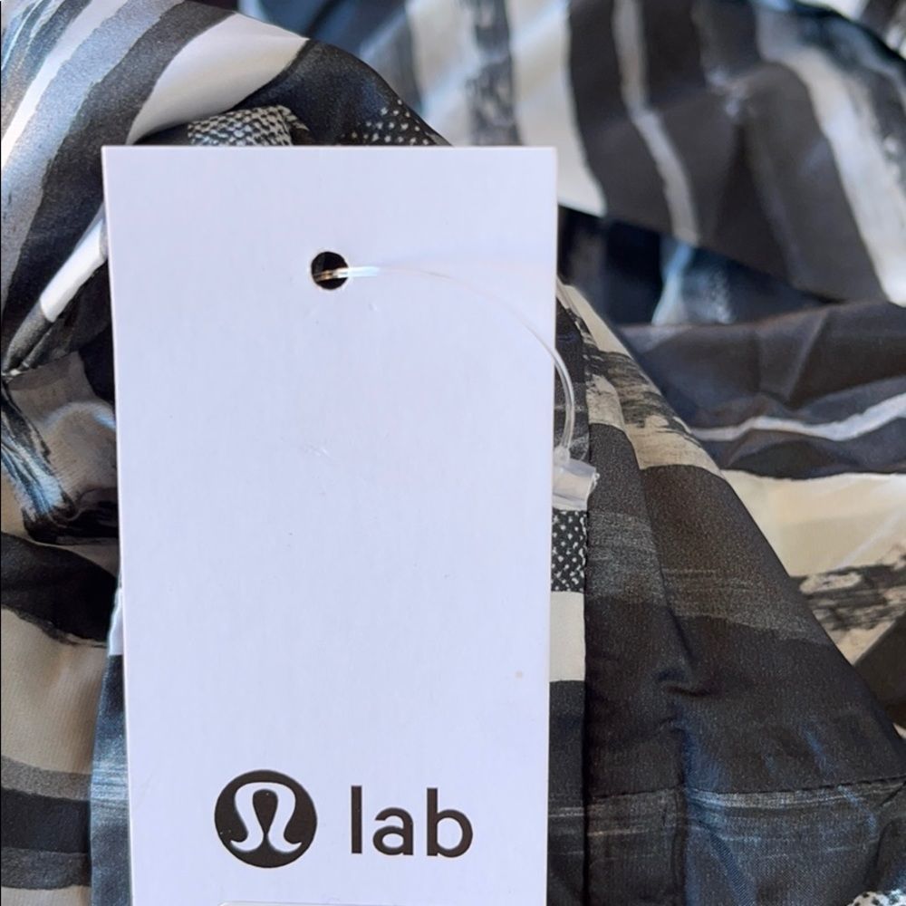 Lululemon Axiom Jacket *camo print - Picture 12 of 12